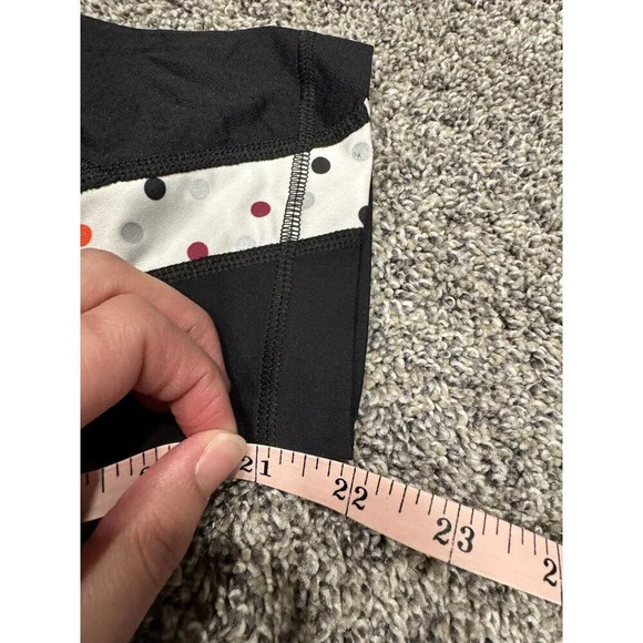 Seawheeze Lululemon Run Inspire Crop Black White w Reflective Polka Dot Size 10 - Picture 5 of 5